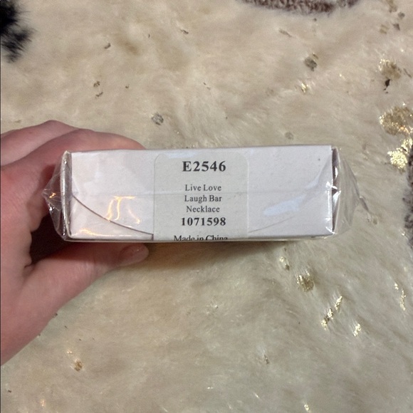 Gold and silver necklace - Picture 3 of 3